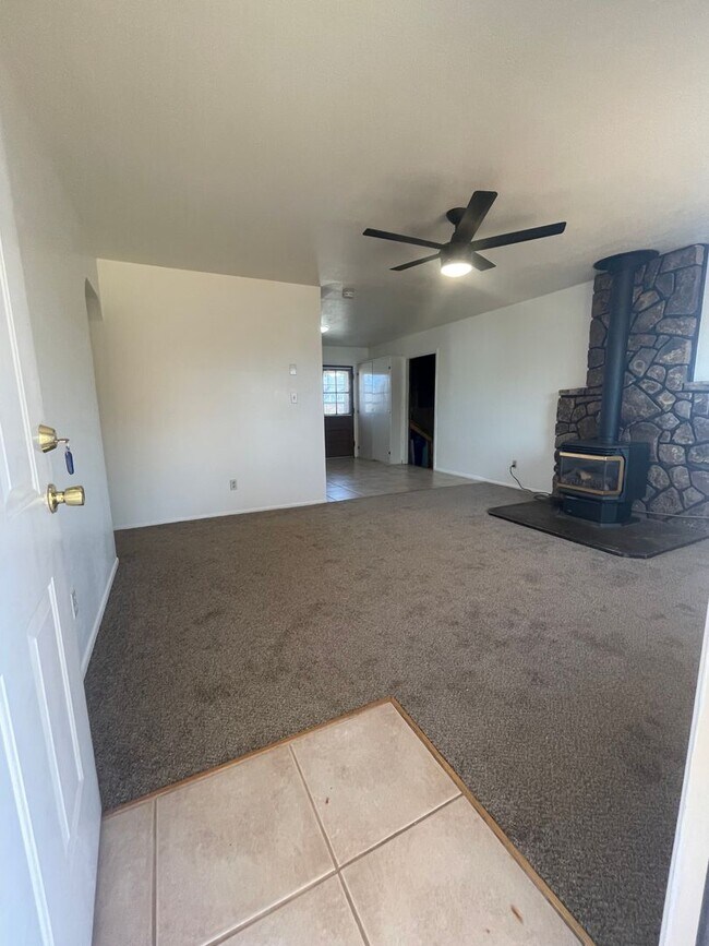 Building Photo - Three Bedroom Bayfield House with Large Fenced Backyard
