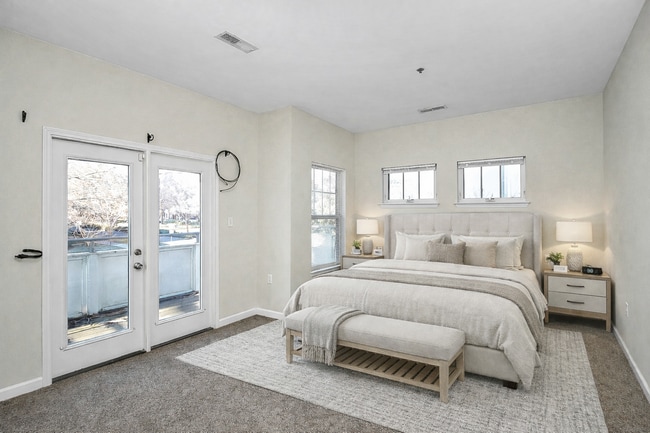 Building Photo - 526 N Davidson St