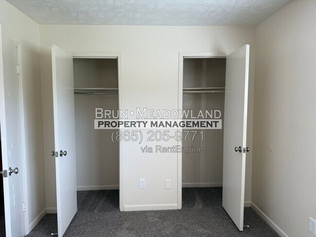 Building Photo - 1928 Meadowland Ln