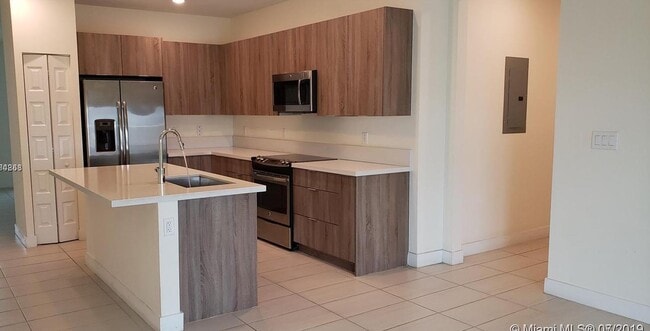 Building Photo - 7809 NW 104th Ave