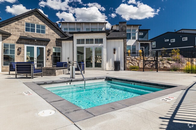 Building Photo - Vista Ogden Townhomes