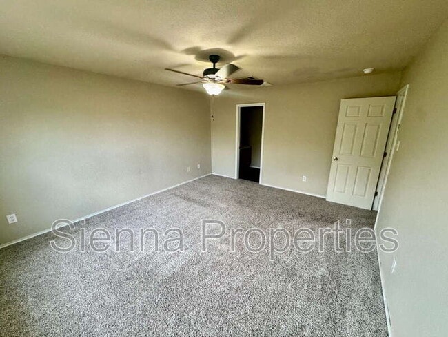 Building Photo - 398 Paddington Dr