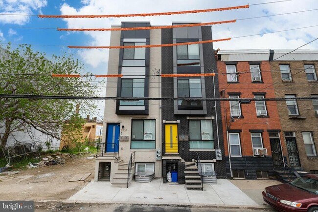 Building Photo - 2537 N Howard St
