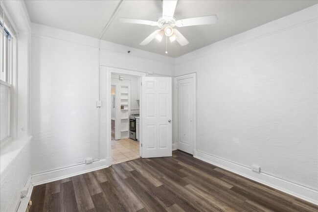 Building Photo - 37 S Iowa Ave