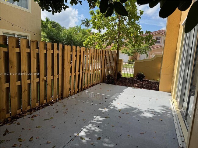 Building Photo - 11362 SW 137th Pl