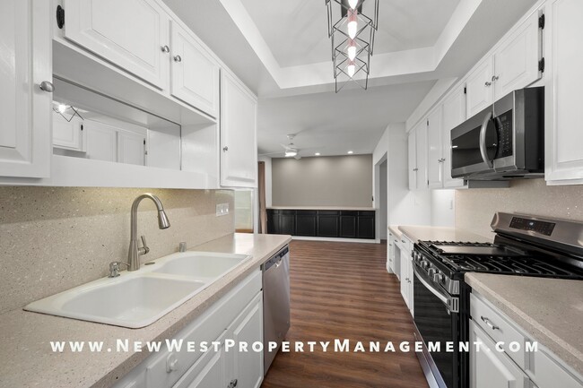 Building Photo - Beautifully upgraded Point Loma 2-bedroom ...