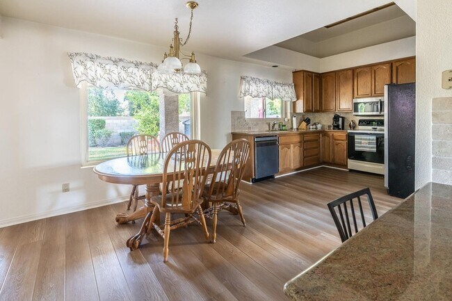 Building Photo - 2434 W Lompoc Ave