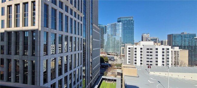 Building Photo - 943 Peachtree Rd NE