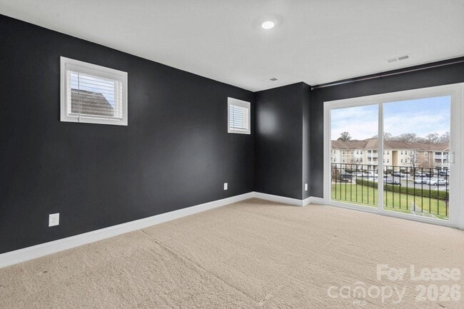 Building Photo - 1515 Hidden Falls Rd