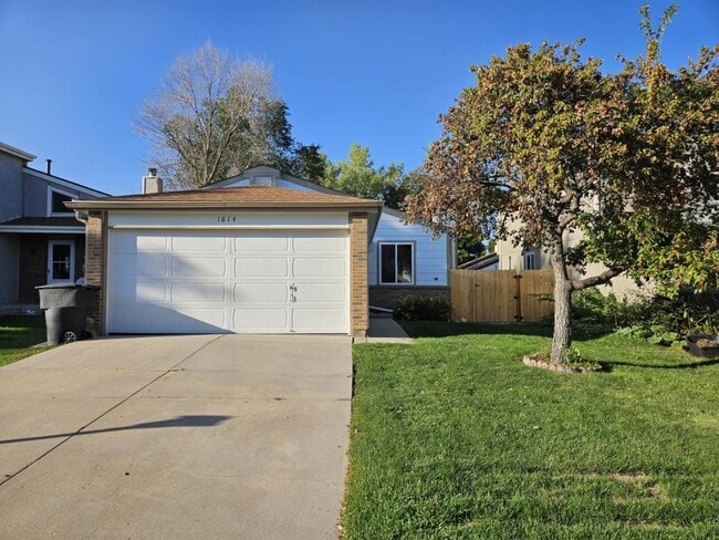 Primary Photo - 1614 18th Ave