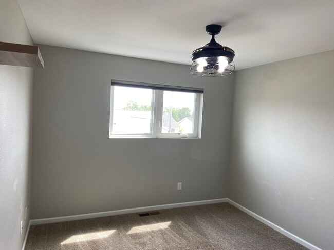 Building Photo - 4118 Huron Dr