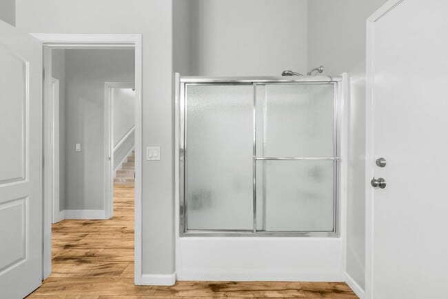 Building Photo - Luxury Living in Kahana Ridge