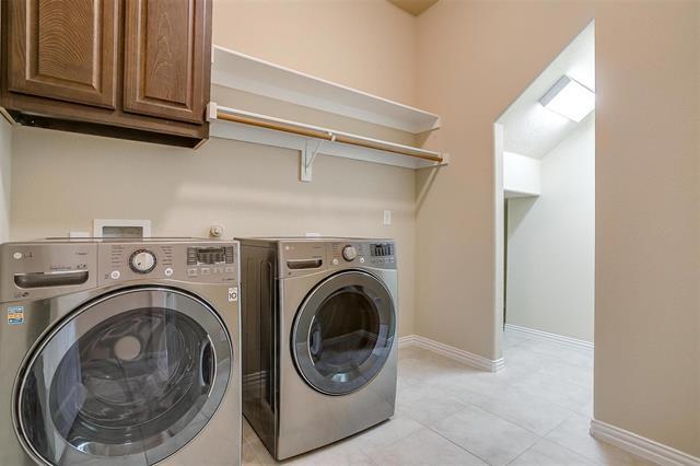 Building Photo - 205 Mineral Point Dr