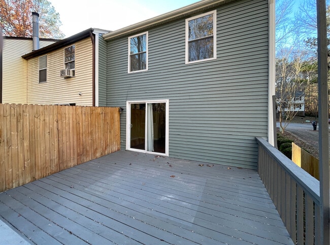 Building Photo - 7328 Summerland Dr