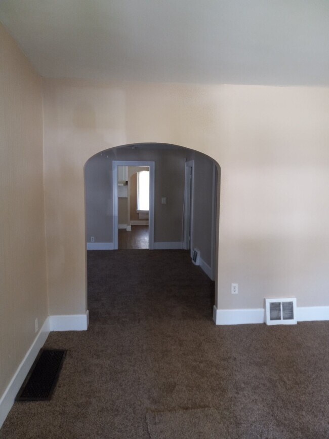 Building Photo - 641 Western Ave