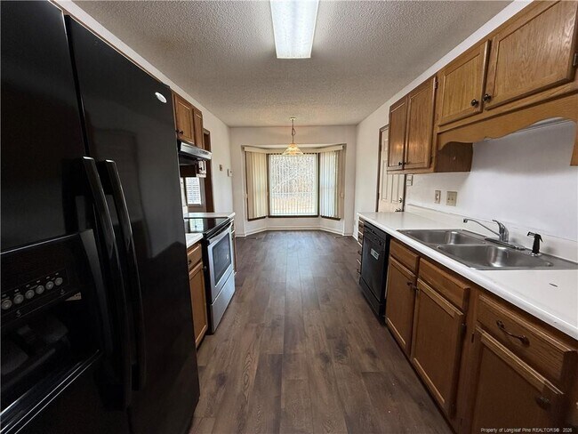 Building Photo - 6814 Foxton Ct