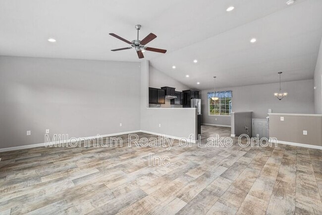 Building Photo - 7158 Primrose Ln