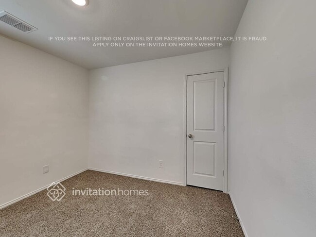 Building Photo - 3202 Crestone Dr