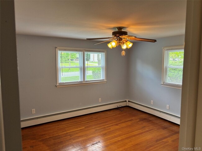 Building Photo - 239 Vineyard Ave