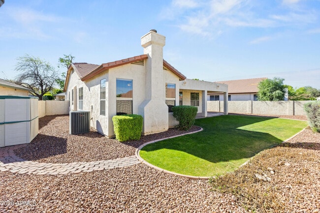 Building Photo - 6586 W Oraibi Dr