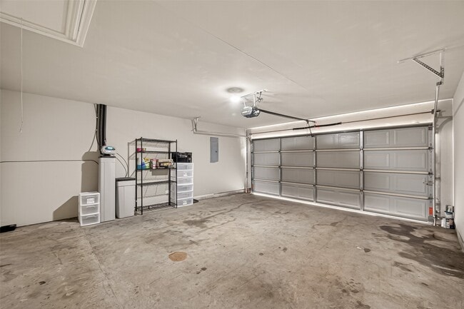 Building Photo - 9022 Clearwood Landing Blvd