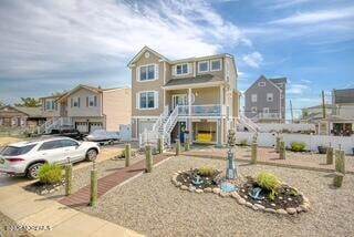 Building Photo - 207 Ceylon Ave
