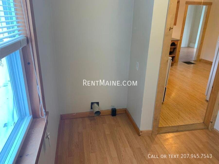 Building Photo - 144 Forest Ave