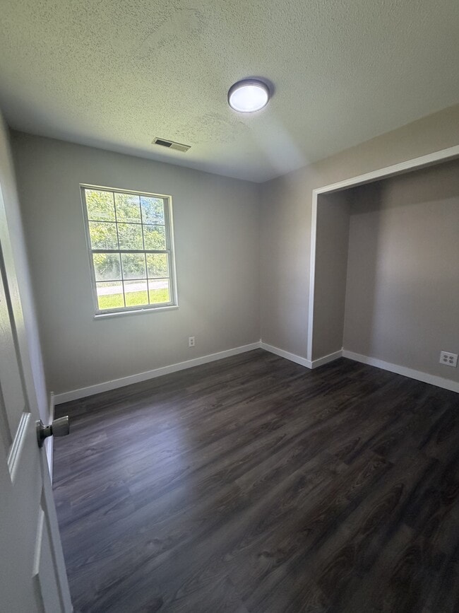 Building Photo - 62183 Forestview Dr