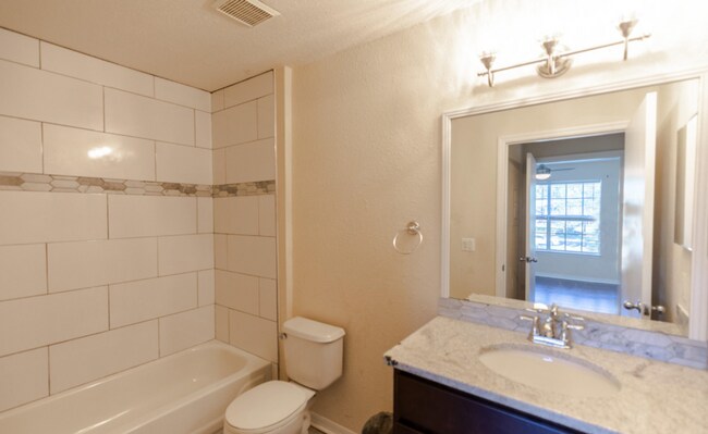 Building Photo - Cobblestone at Eagle Harbor Gem, Time to T...