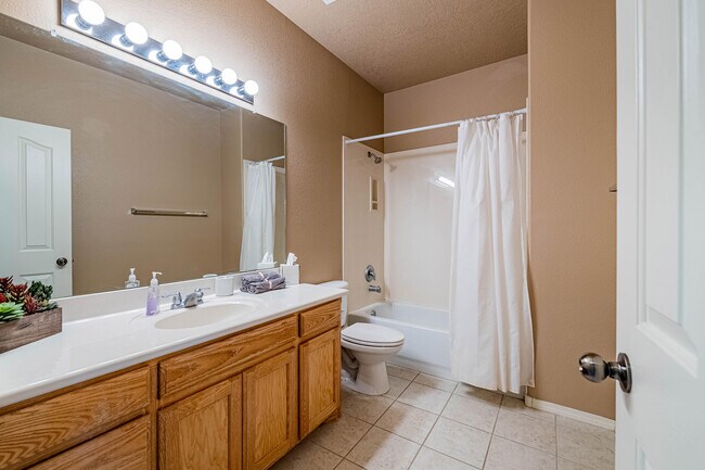 Building Photo - 9719 Calle Chamisa NW