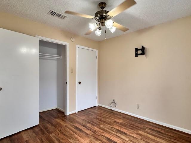 Building Photo - 3808 Landmark Dr