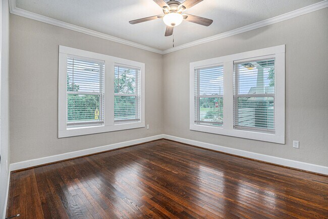 Building Photo - 7449 Walker St