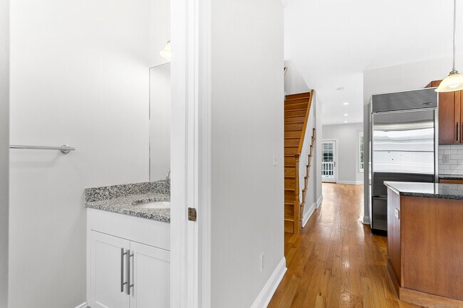 Building Photo - 14 1st St