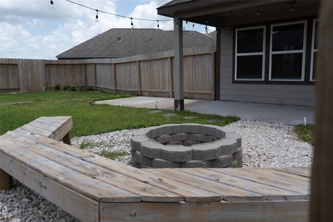 Building Photo - 3006 Tandem Ct