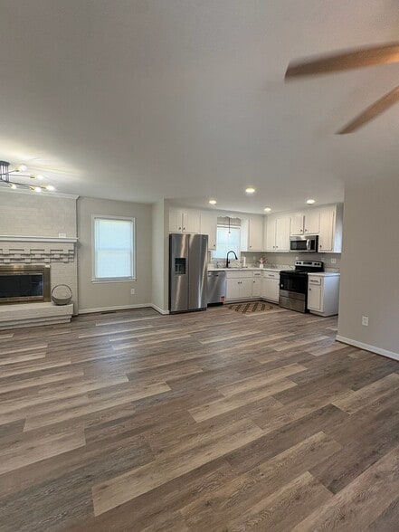 Building Photo - 5512 Gunshop Ln