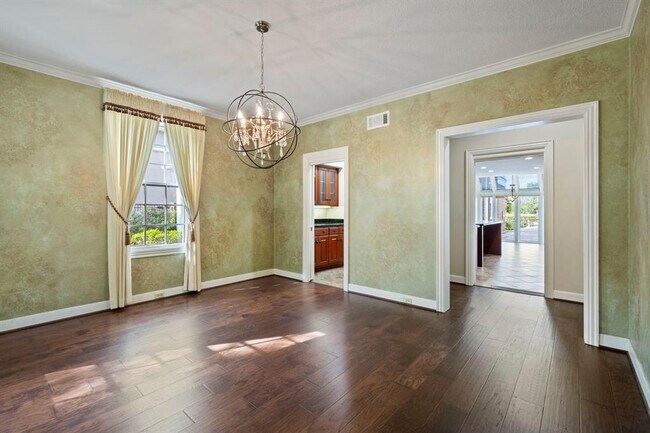 Building Photo - 91 Heathrow Ln