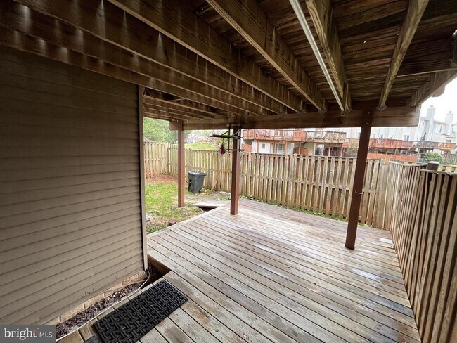 Building Photo - 3762 Farmland Dr