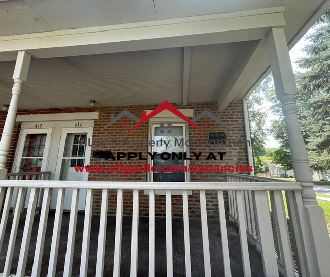 Building Photo - 412 Alexander St