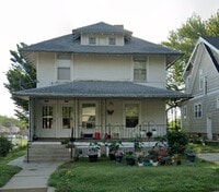 Building Photo - Almar - 2630-32 Douglas St.