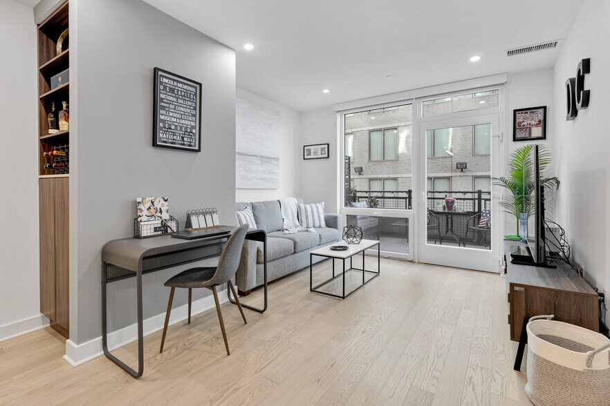 Building Photo - 37 L St SE