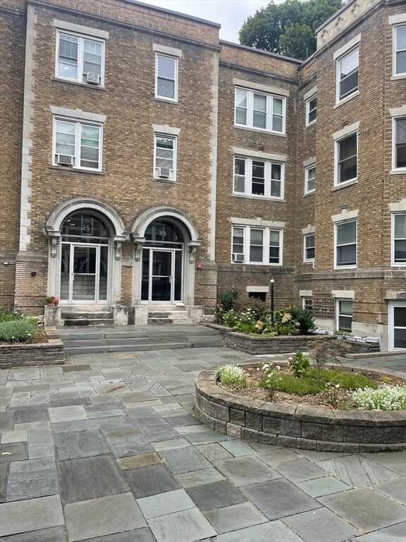 Building Photo - 25 Westbourne Terrace