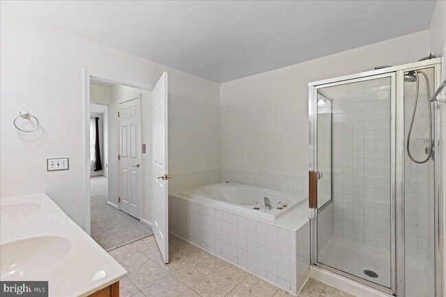 Building Photo - 95 Tattersall Dr