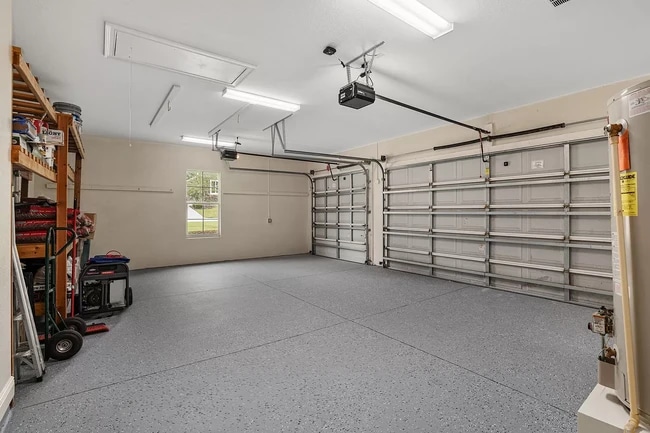 Building Photo - 520 SE 41st St