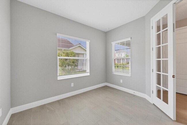 Building Photo - 2617 Star Apple Wy