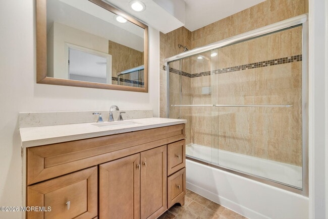 Building Photo - 412 Hampton Ct