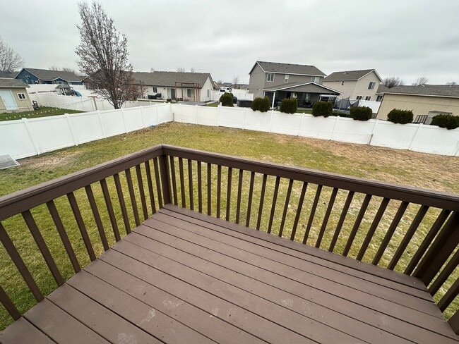 Building Photo - Available in MARCH.  Spacious Single Family - Remodeled- Home with big yard in great location