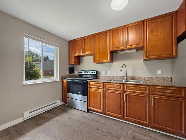 Building Photo - 634 Properties – Ohio