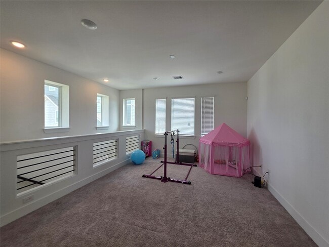 Building Photo - 18710 Colorado River Ln