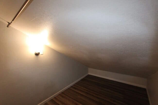 Building Photo - 1200 S Riordan Ranch St