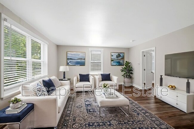 Building Photo - 5834 Victoria Ave